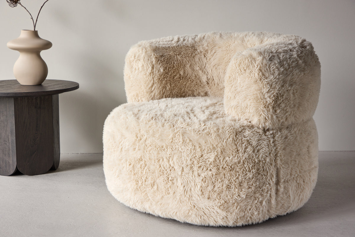 Gert-nojatuoli, luonnonvalkoinen